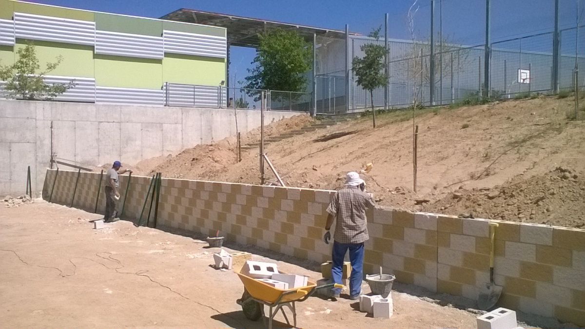 Obras en el patio de infantil